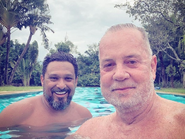Adriano Medeiros e Luiz Fernando Guimarães (Foto: Reprodução/Instagram)