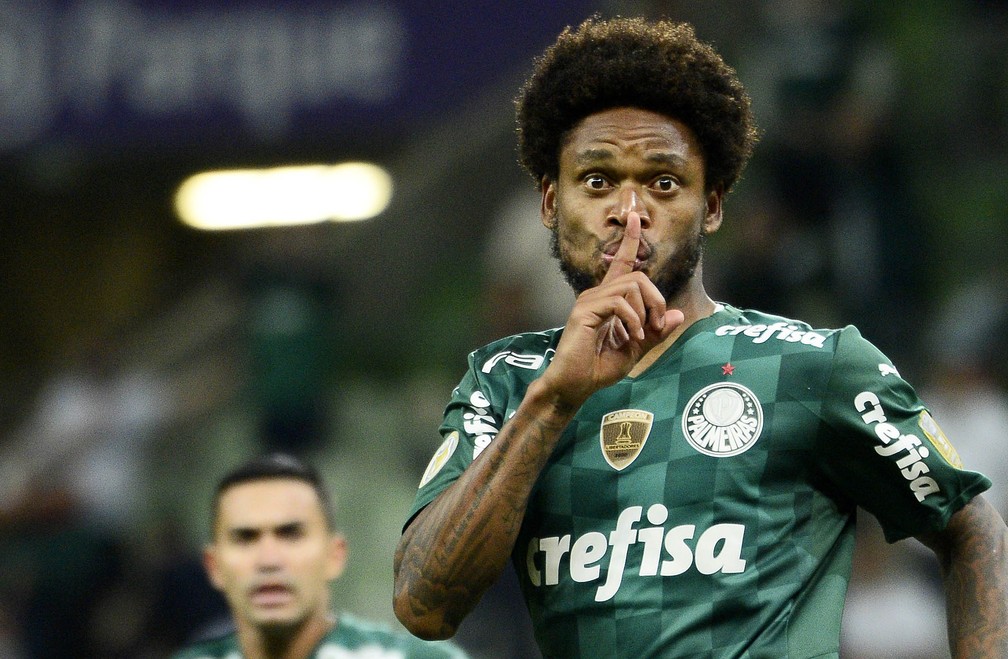 Palmeiras e Luiz Adriano chegam a acordo e acertam rescisão de contrato
