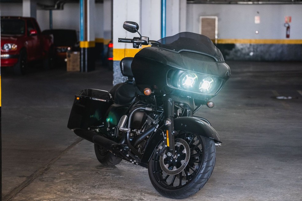 A Harley-Davidson Road Glide Special 2018 tem 95 cv de potência — Foto: Bruno Castro/Autoesporte