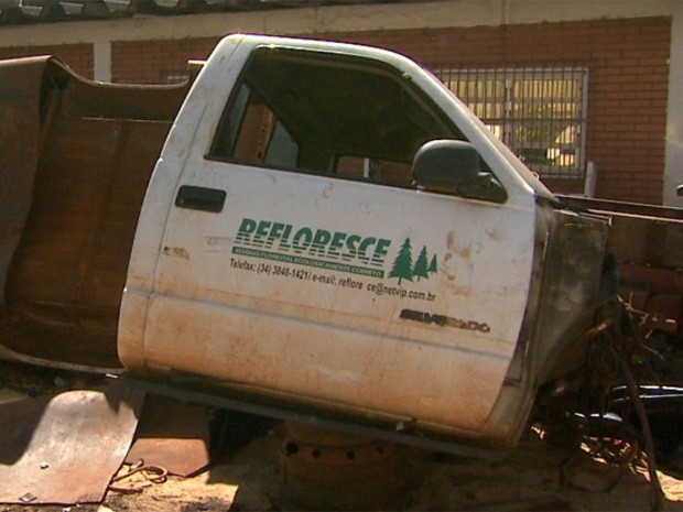 Carcaça de veículo furtado fazia parte de oficina de desmanche em Ribeirão Preto (Foto: Reprodução/EPTV)