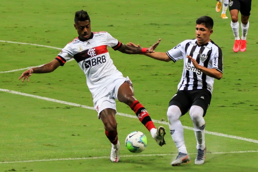 Bruno Henrique perdeu chance clara e errou muitos lances — Foto: DUDU MACEDO/FOTOARENA/ESTADÃO CONTEÚDO