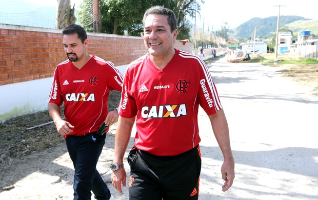 Você aprova a contratação de Vanderlei Luxemburgo pelo Fla?