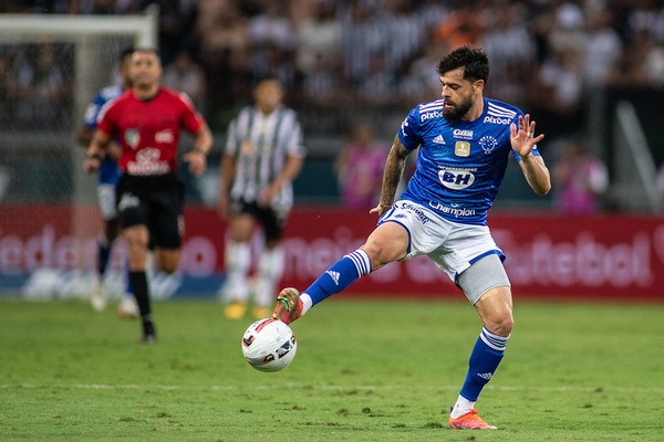 Fernando Canesin, meia do Cruzeiro (Foto: Reprodução/Instagram)