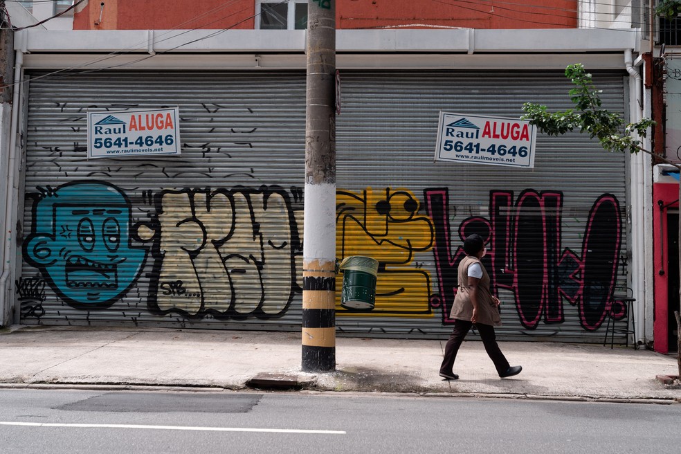 Comércio fechado na zona sul de São Paulo — Foto: Marcelo Brandt/G1