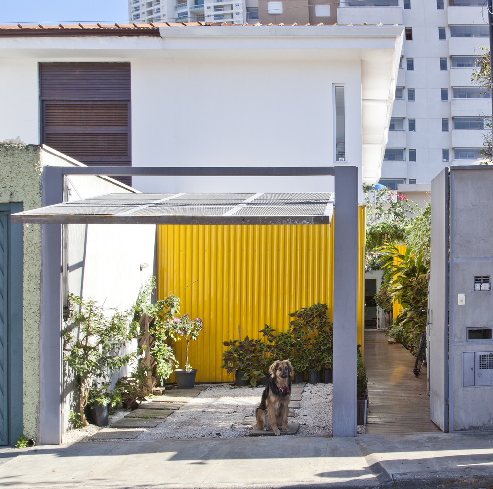 Casa geminada assinada pelo escritório Gema Arquitetura (Foto: Luis Gomes)