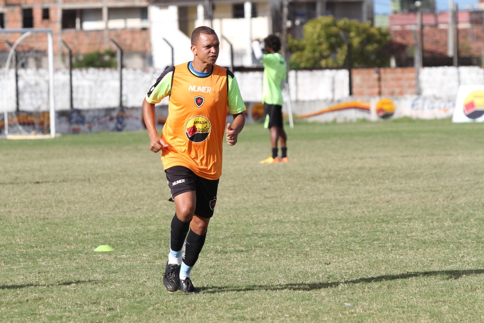 Warley é o novo gerente de futebol do Botafogo-PB para 2018 (Foto: Cisco Nobre / GloboEsporte.com)