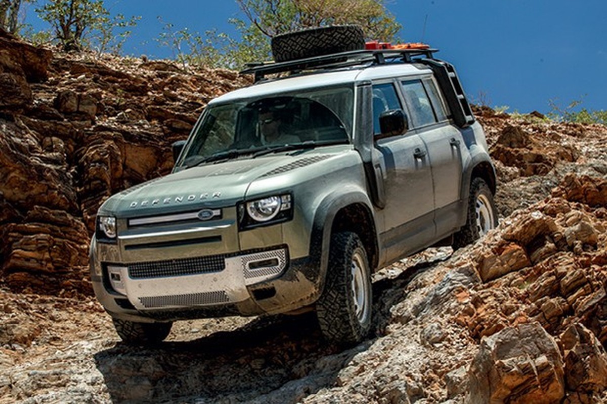 Nova geração do Land Rover Defender é lançada no Brasil por R 400 mil