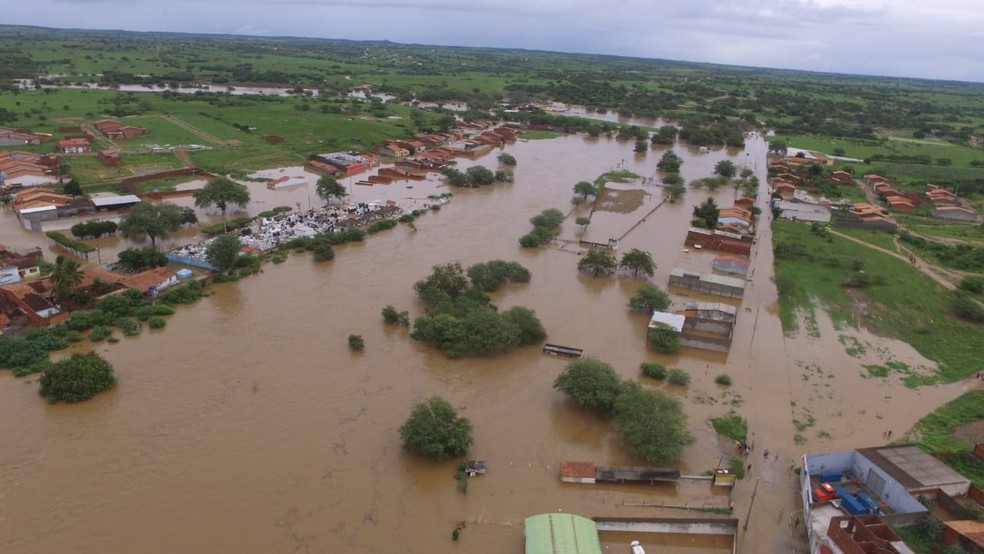 Município de Coronel João Sá foi tomado pela água após barragem romper — Foto: Studio Júnior Nascimento