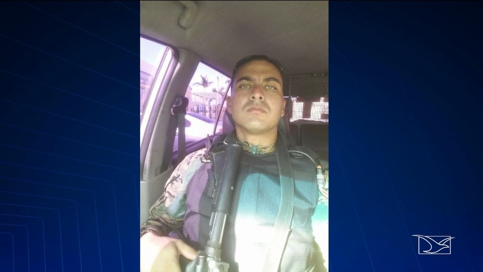 Soldado do Centro Tático Aéreo (CTA), Eduardo da Luz Soares, foi flagrado agredindo um servidor em São Luís — Foto: Reprodução/TV Mirante