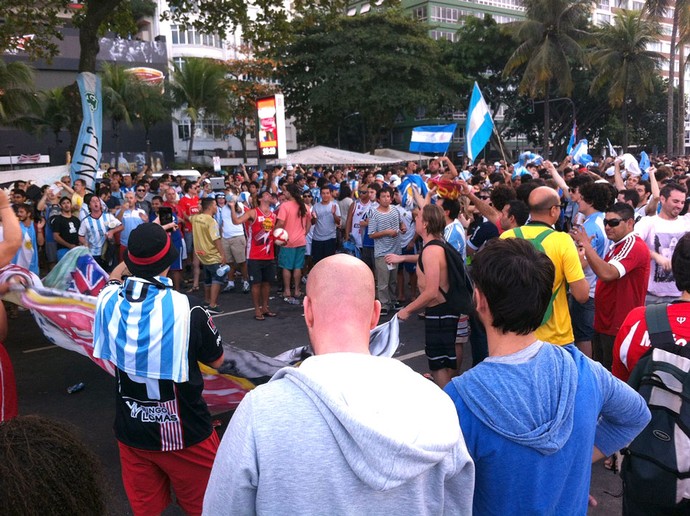 Torcida Argentina Copacabana (Foto: Thales Soares)