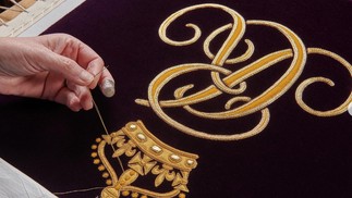 Detalhes da vestimenta que serão usadas durante coroação de rei Charlles — Foto: Reprodução Instagram/ The Royal Family