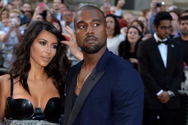 Kanye West acompanhado de Kim Kardashian (Foto: Getty Images)