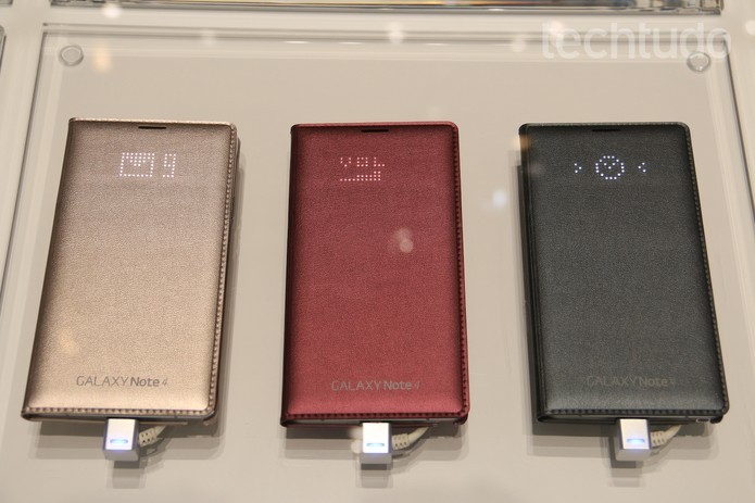 Galaxy Note 4 possui suporte ainda a capas interativas da Samsung (Foto: Divulgação/Samsung)