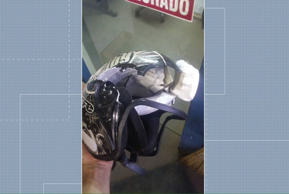 Motociclista estava dentro de uma borracharia e foi atingida na cabeça, em Maringá — Foto: Reprodução/RPC