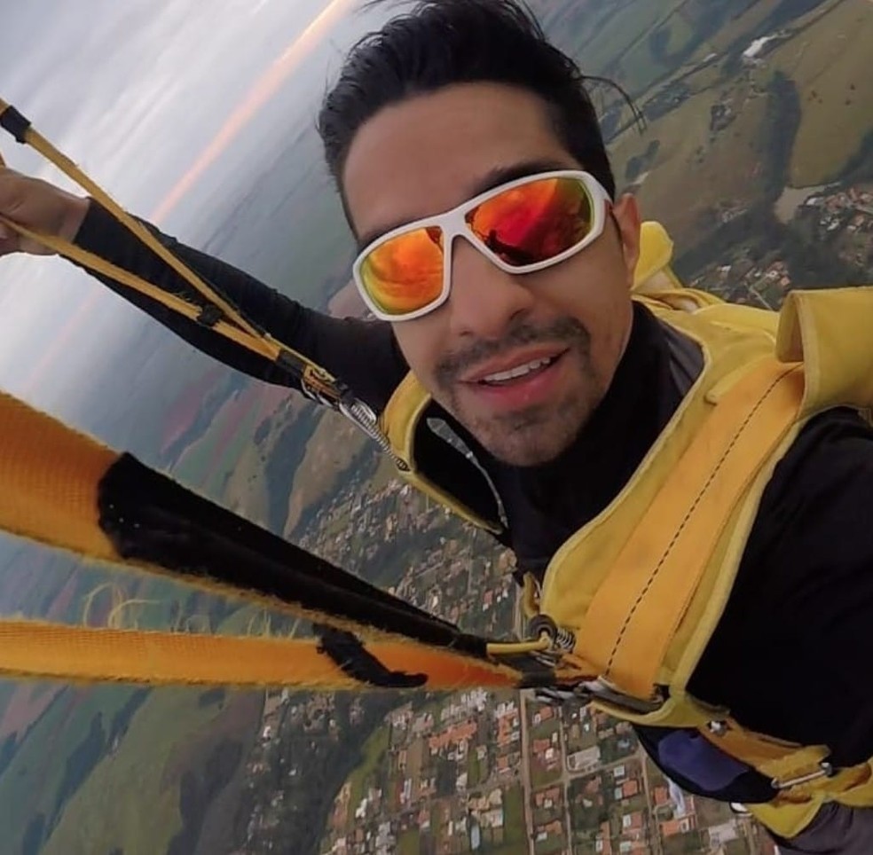 Paraquedista Leandro Torelli, de 33 anos, morreu após queda em salto individual em Boituva, no interior de SP — Foto: Reprodução