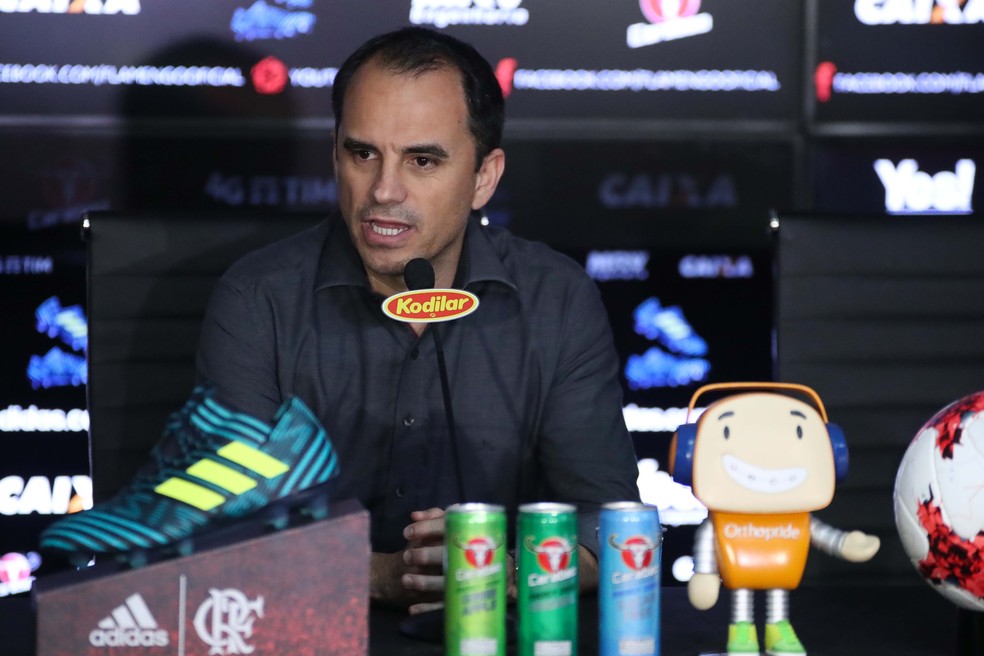 Rodrigo Caetano tem recebido ofertas de empresários (Foto: Gilvan de Souza / Flamengo)