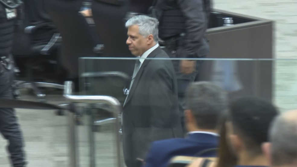 Promotor André de Pinho durante julgamento nesta quarta-feira (29) — Foto: TV Globo/ Reprodução
