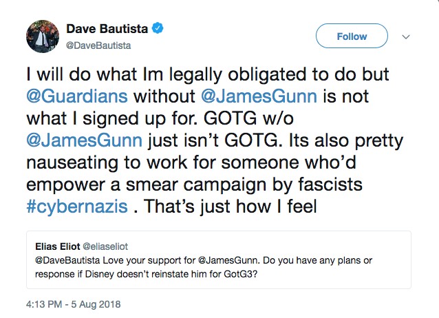 O tuíte no qual o ator Dave Bautista voltou a expor sua insatisfação em relação à demissão do diretor James Gunn (Foto: Twitter)