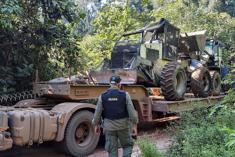 Maquinário apreendido pelo IBAMA, em Santarém — Foto: Divulgação/IBAMA