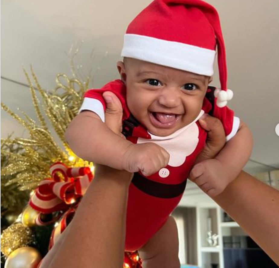 Viviane Araujo celebra primeiro Natal do filho, Joaquim: 'Muita saúde, paz  e amor' | GQ | GQ
