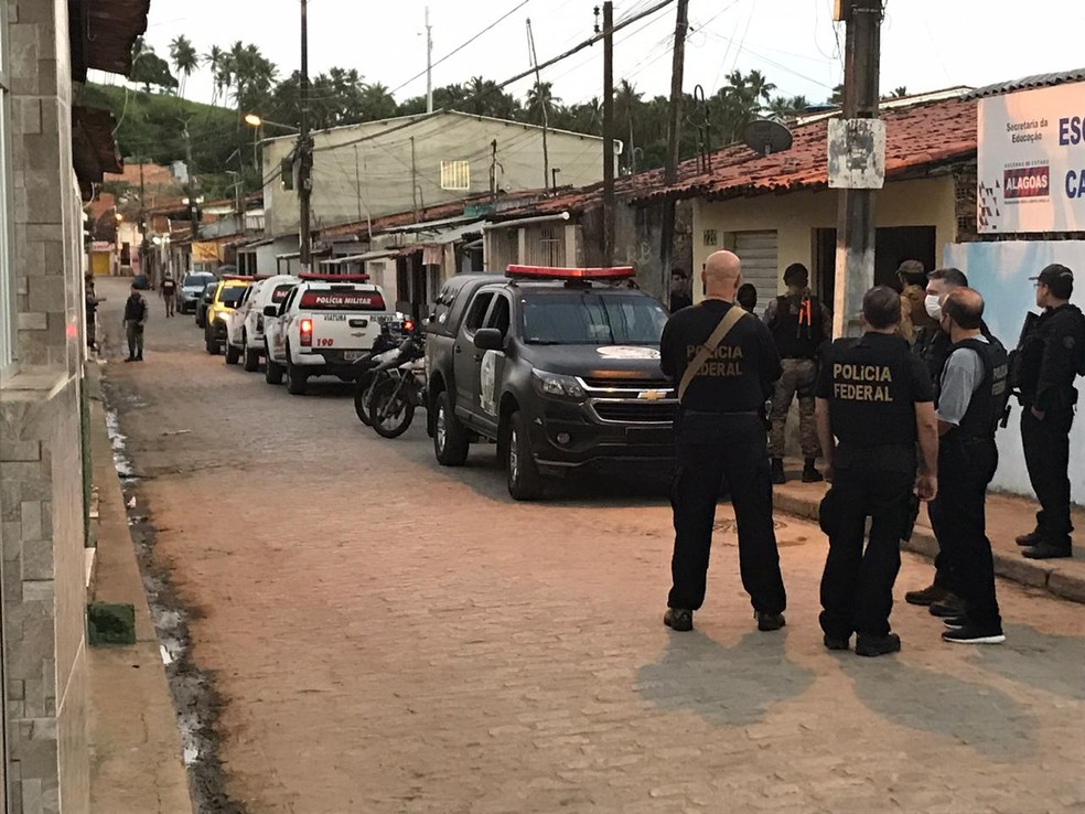 Operação da Polícia Federal em Alagoas prendeu envolvidos em tráfico de drogas no estado — Foto: Ascom/PF