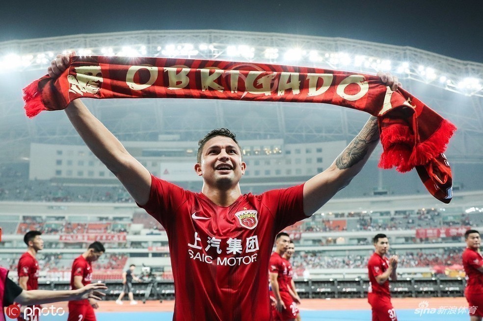 Elkeson se despede do Guangzhou FC após nove anos na China — Foto: Divulgação