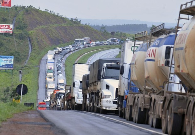 caminhões, caminhoneiros, caminhão (Foto: Valter Campanato/Agência Brasil)