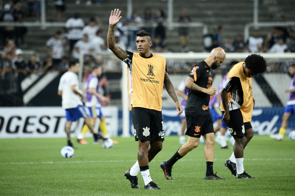 Corinthians esvazia departamento médico, e Paulinho voltará 
