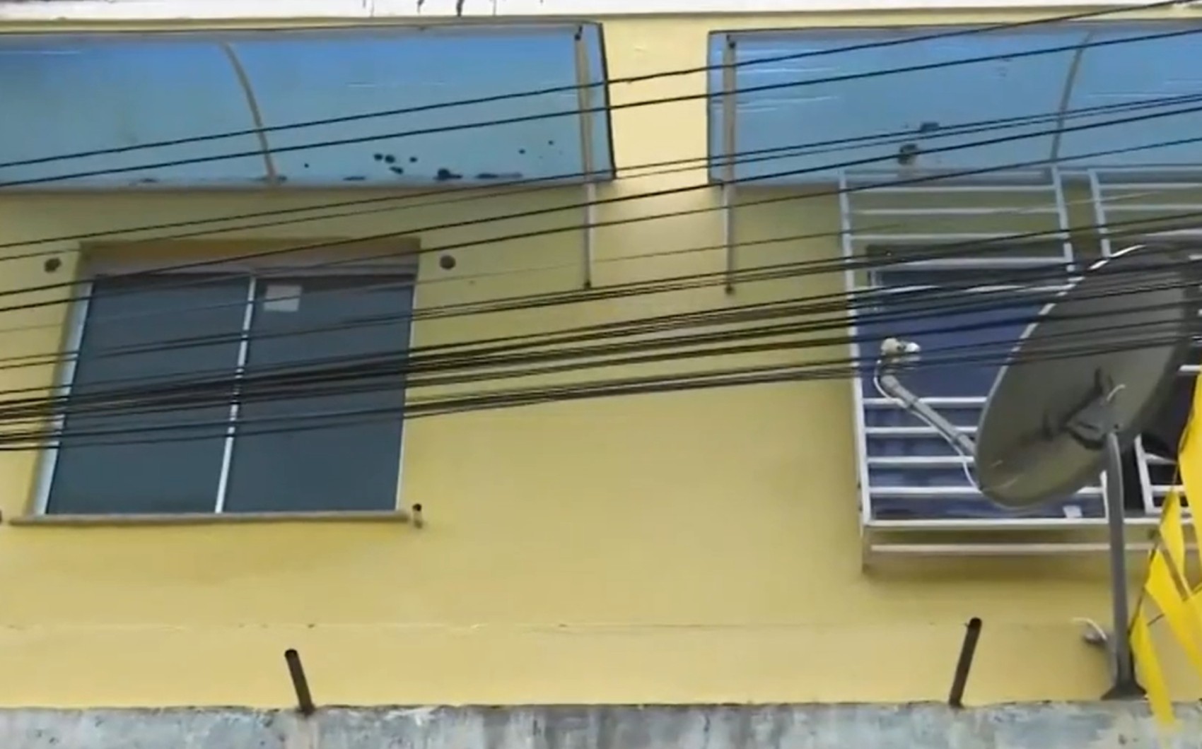 Criança cai de prédio após grade ceder em Itabuna, no sul da Bahia