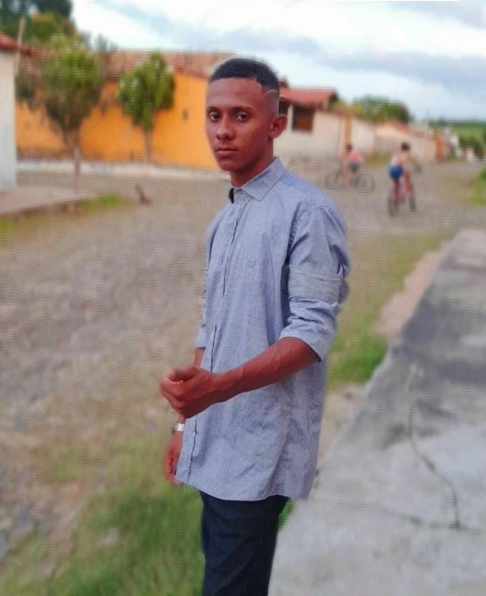 Wilian da Silva Alves, de 19 anos, foi preso por suspeita de assalto; família diz que ele é inocente — Foto: Reprodução