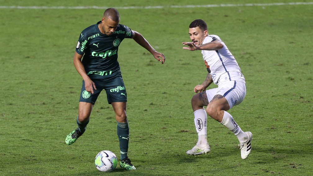 Em busca de reforços, Palmeiras procura lateral desde o início do ano