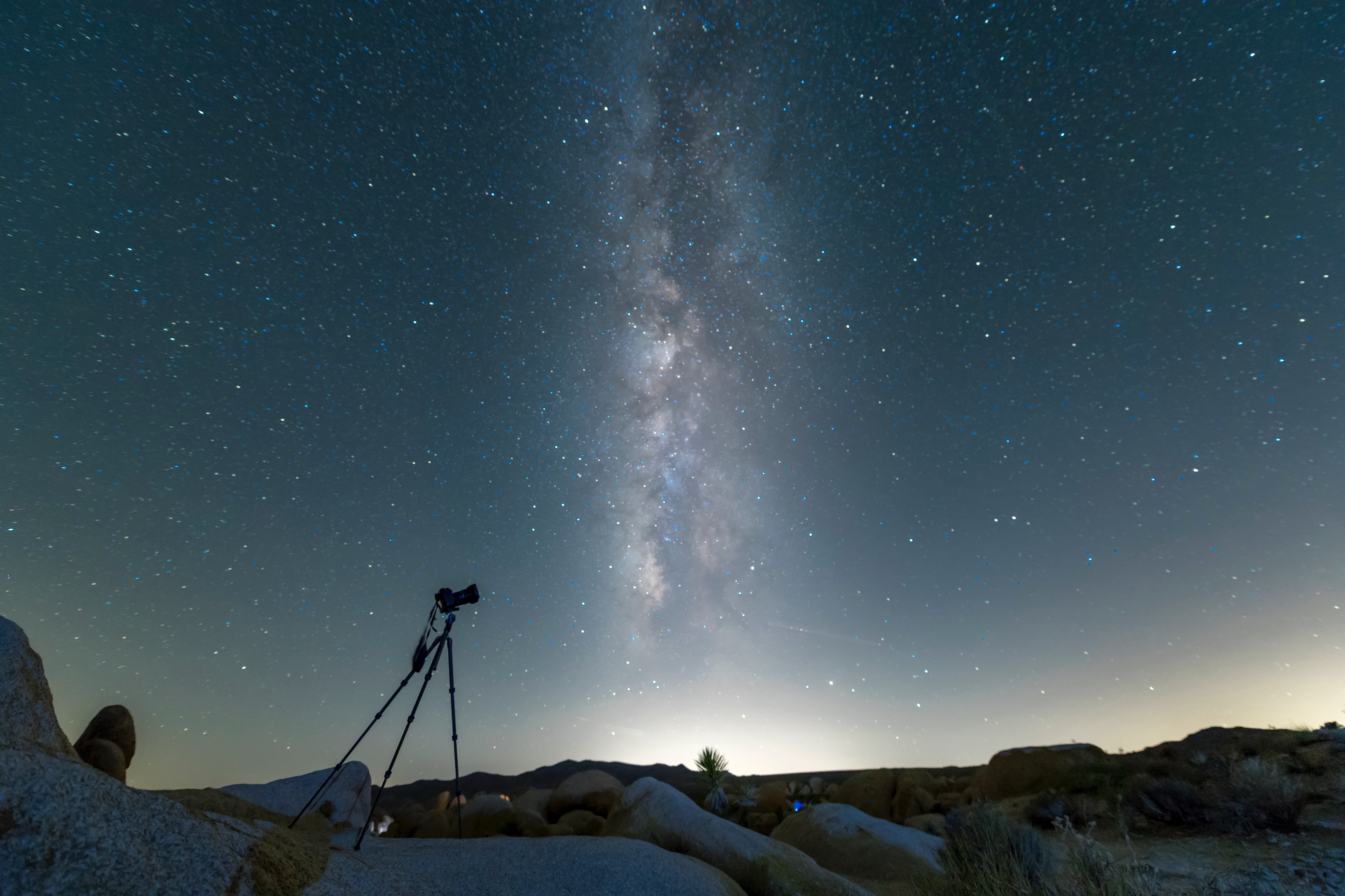 Céu do mês: aglomerado de estrelas e encontros planetários marcam março (Foto: Ken Cheung/Unsplash)