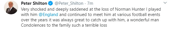 O tuíte de Peter Shilton lamentando a morte de Norman Hunter (Foto: Twitter)