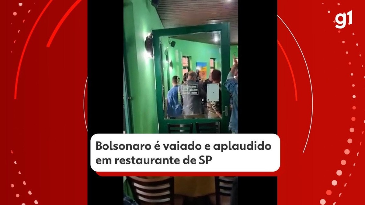 Bolsonaro é vaiado e aplaudido em churrascaria em SP