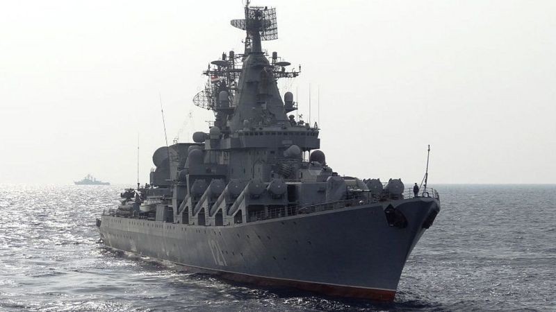 O Moskva patrulhando o Mar Mediterrâneo ao longo da costa da Síria (Foto: AFP via BBC News)