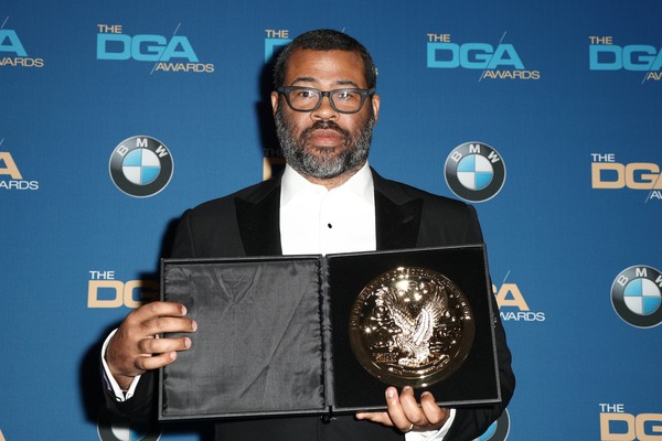 Jordan Peele recebeu o prêmio de melhor diretor estreante por 'Corra' (Foto: Getty Images)