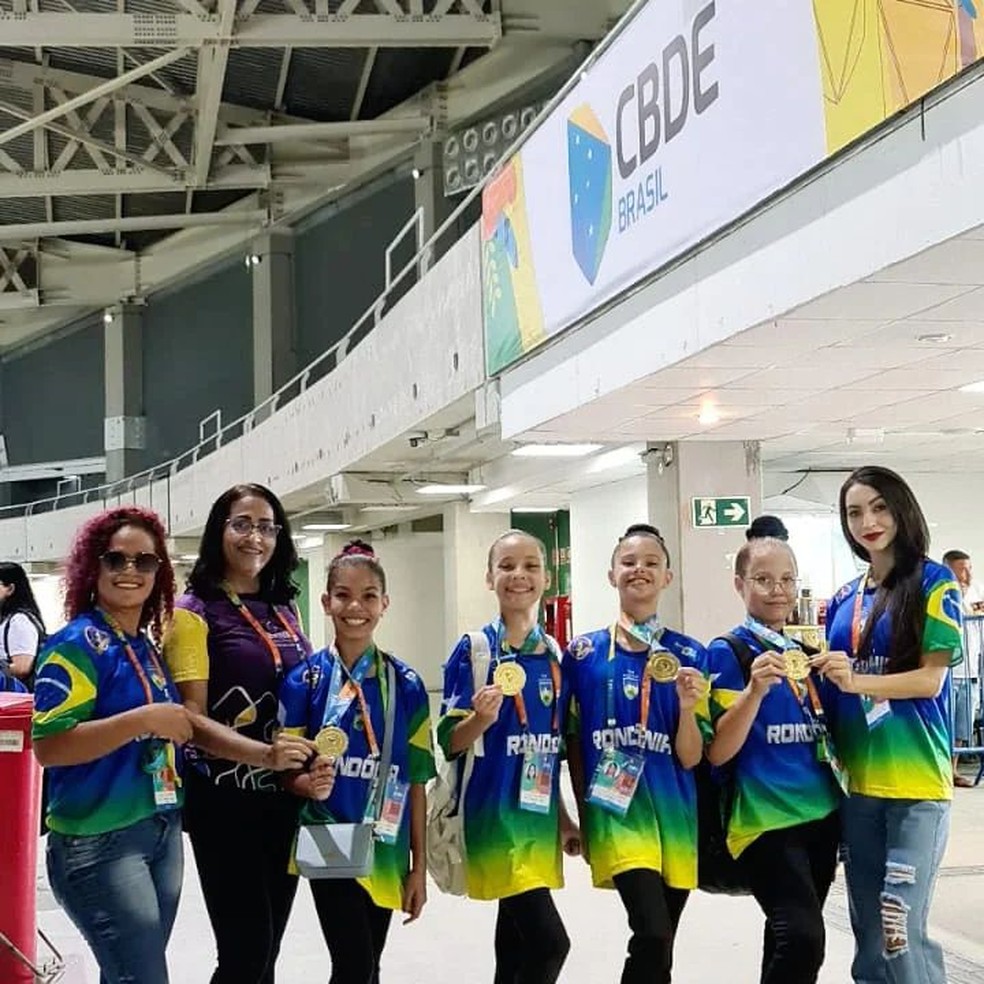 Atletas medalhistas em Ginástica Rítmica  — Foto: FEERO