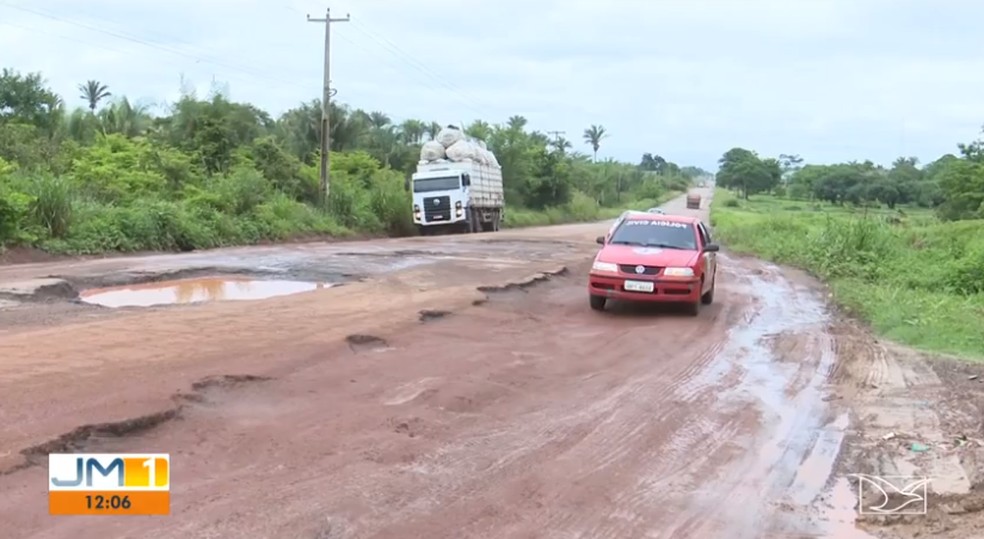 Rodovia do Maranhão em péssimas condições.  — Foto: Reprodução/TV Mirante