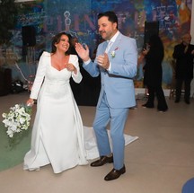 Mauricio Manieri e Izabelle Stein renovam votos com nova cerimônia de casamento — Foto: Clayton Felizardo/BrazilNews