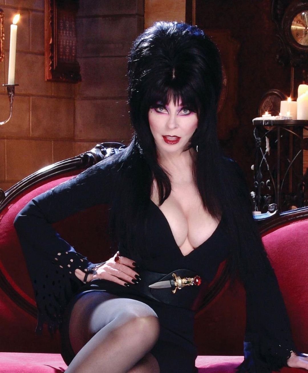 Elvira, a Rainha das Trevas (Foto: Reprodução Instagram)