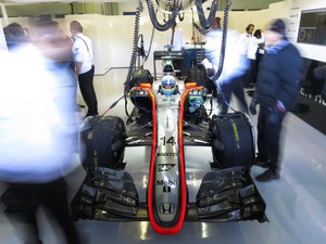 Fernando Alonso - McLaren - testes Fórmula 1 Jerez de la Frontera - dia 1 (Foto: Divulgação)