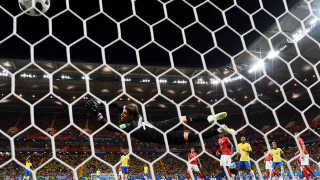 Gol de Phillipe Coutinho em Brasil x Suíça