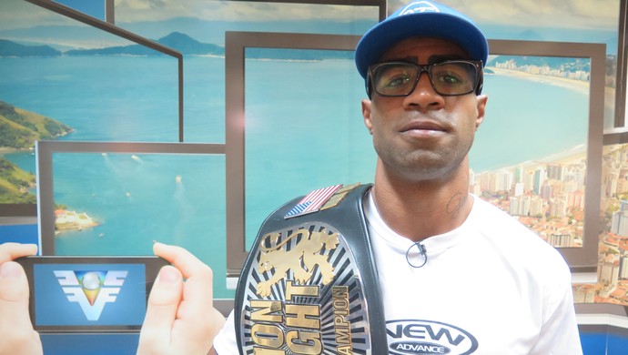 Após nove anos, tricampeão mundial de muay thai volta a lutar no Brasil