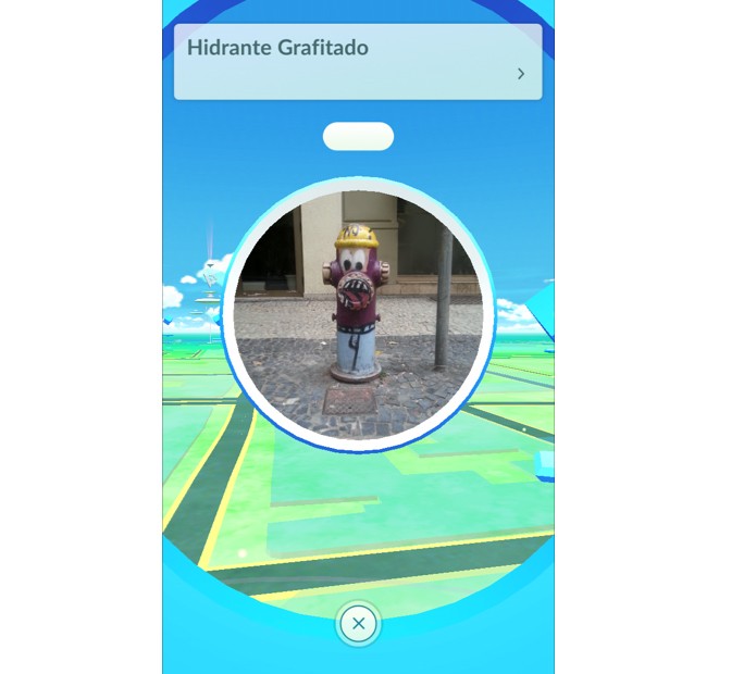 Toque no ícone para ver os Pokéstops em Pokémon GO (Foto: Reprodução/Thiago Barros)