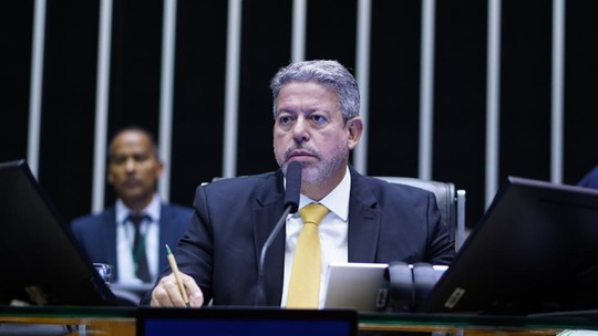 STF manda Lira prestar informações sobre tramitação de MPs em meio a queda de braço com Pacheco