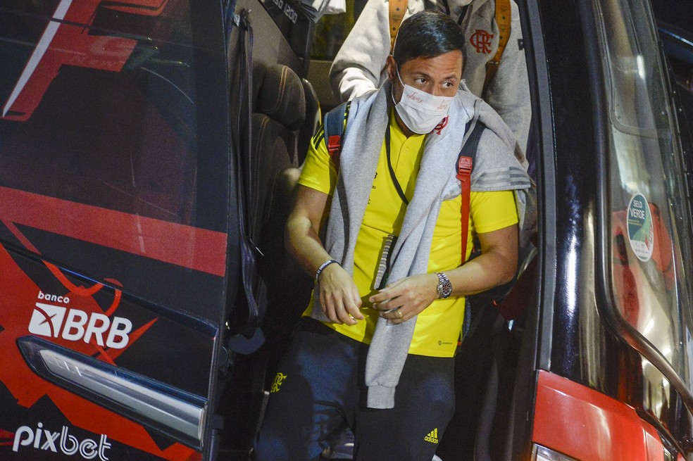 Diego Alves na chegada ao Maracan&atilde; para Flamengo x V&eacute;lez &mdash; Foto: Marcelo Cortes/Flamengo
