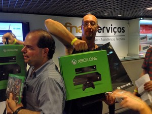 G1 - Edição limitada do Xbox 360 na cor branca chega ao Brasil em