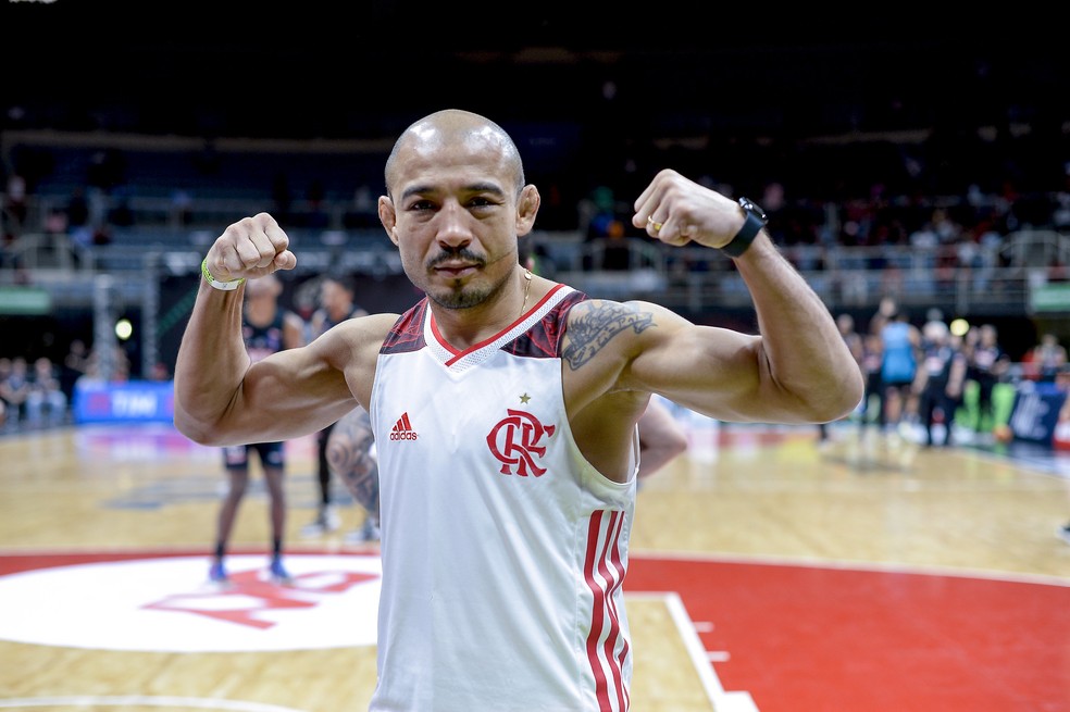 José Aldo MMA Flamengo x Franca finais NBB — Foto: Marcelo Cortes / Flamengo