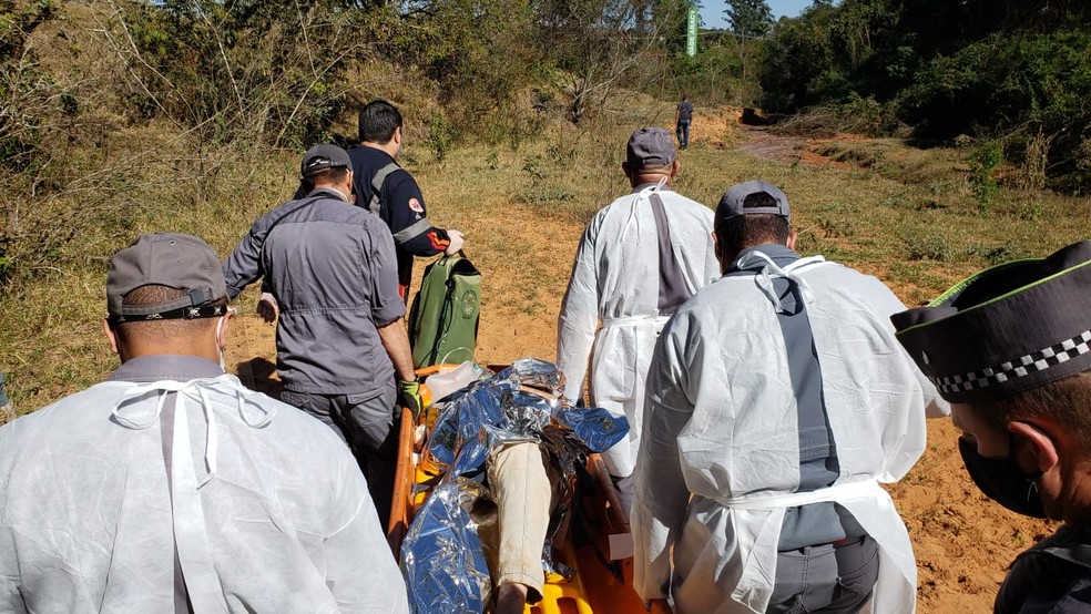 Idoso de 69 anos é encontrado em mata após 17 dias desaparecido em São Carlos. — Foto: Corpo de Bombeiros de São Carlos/Divulgação
