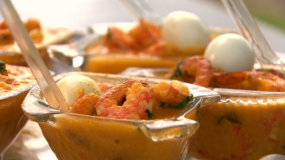 Caldinho de camarão é prato tradicional da cidade  — Foto: Zé Mario/TV Sergipe